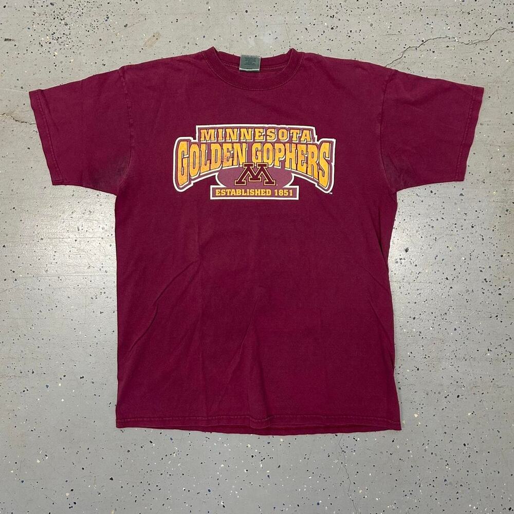 Burgundy Minnesota Golden Gophers T-shirt